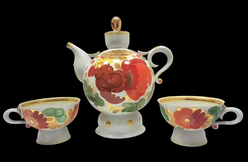 сервіз із Музею Швеця О_ Ю.jpg